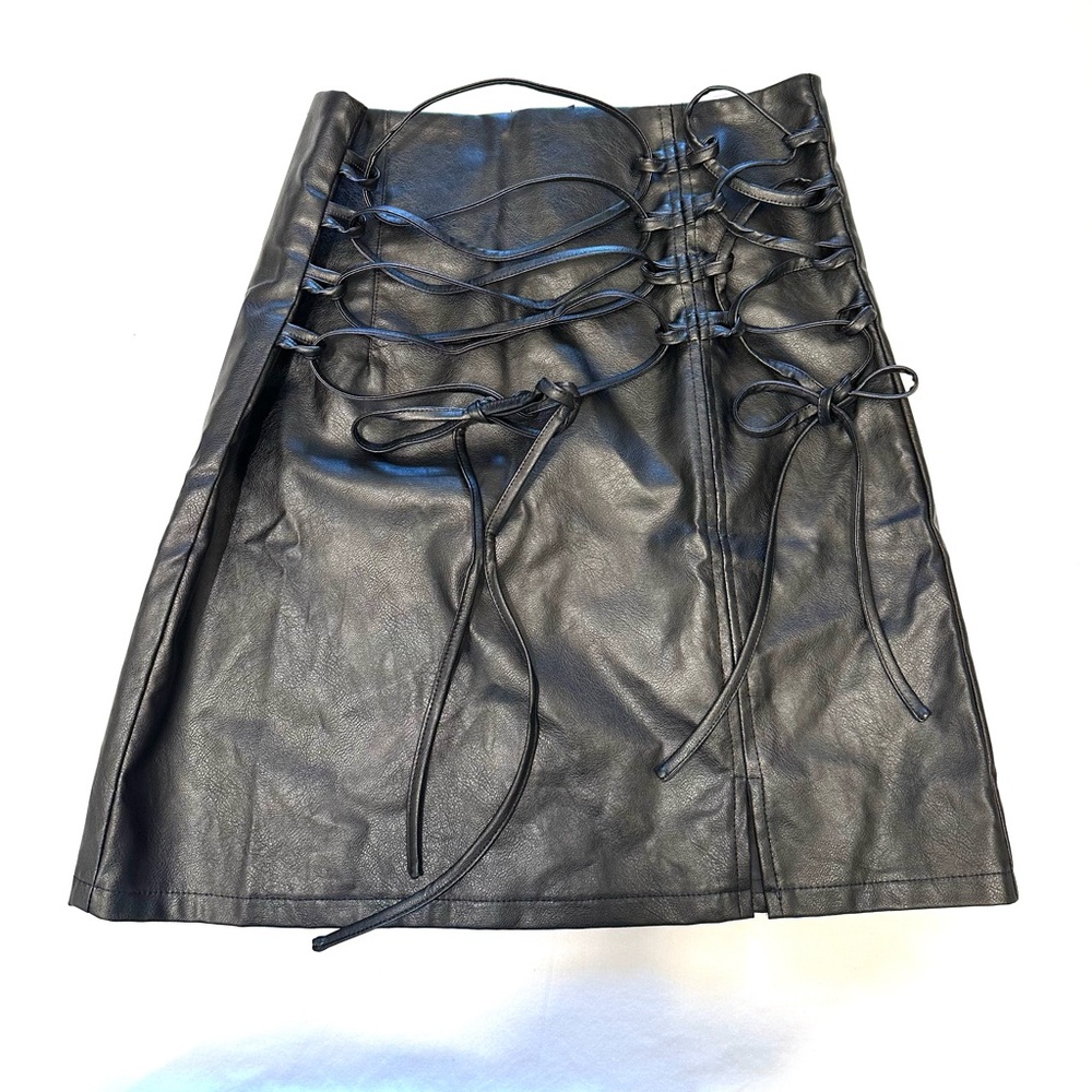 NEW Cloud Ten Womens Faux Leather Mini Skirt M Tie Front Goth Punk Sexy